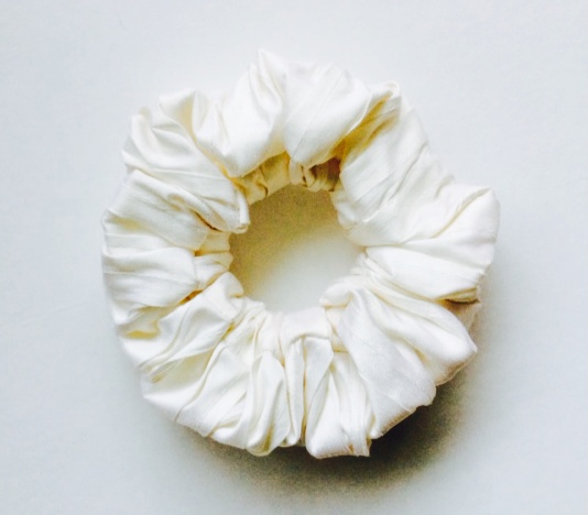 White pleated silk scrunchie